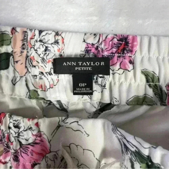 Ann Taylor Petite Cropped Flower Pants with Drawstring Waist - Picture 3 of 11